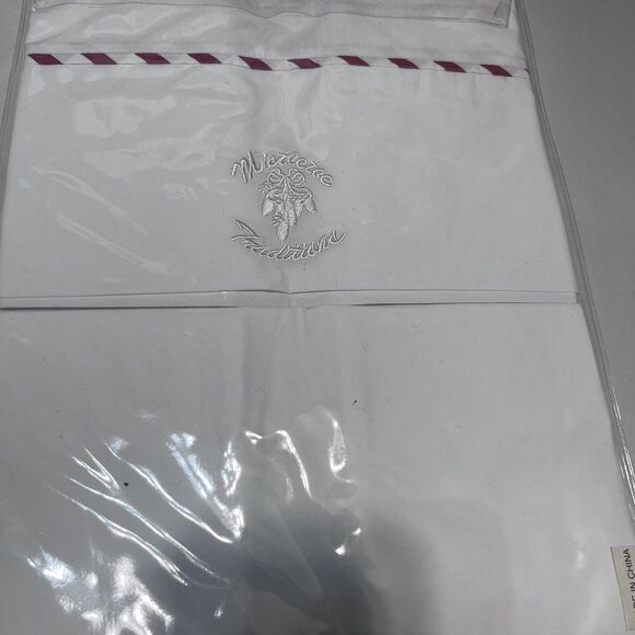 New Personalized Pillowcase “Hunter” Kids White Christmas Embroidered Santa - Picture 5 of 6